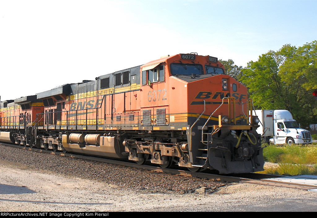 BNSF 6072 Pusher